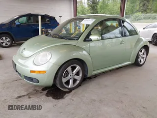 2006 Volkswagen Beetle с VIN 3VWSW31C36M414975, выставлен на аукционе IAAI как лот 42283111 с пробегом 156 475 миль миль и . История ставок и продаж доступна на DreamBid. Изображение 2.