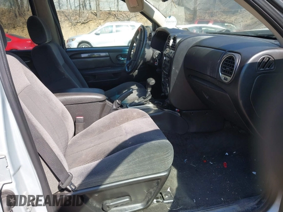2008 GMC Envoy SLE2 with VIN 1GKDT13S182246605, listed as a IAAI auction lot 41801577 with 116,200 mi miles. Bid and sale history available at carsss.com. Image 5.