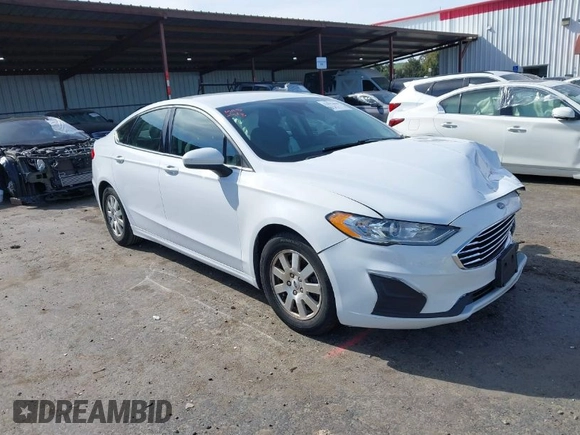 2019 Ford Fusion SE with VIN 3FA6P0HD6KR201777, listed as a IAAI auction lot 41615610 with 93,989 mi miles. Bid and sale history available at carsss.com. Image 1.