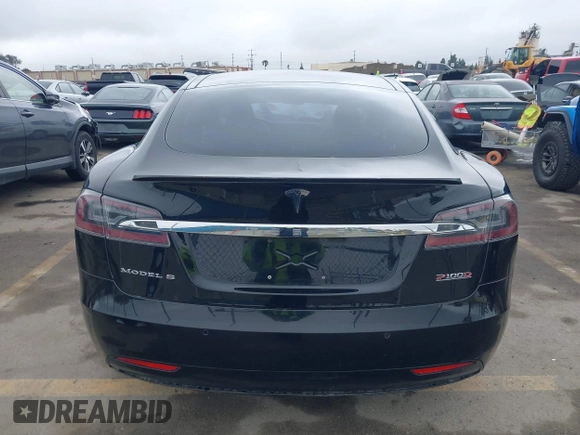 2018 Tesla Model S 75D with VIN 5YJSA1E42JF265691, listed as a IAAI auction lot 41886105 with 99,485 mi miles and . Bid and sale history available at DreamBid. Image 16.