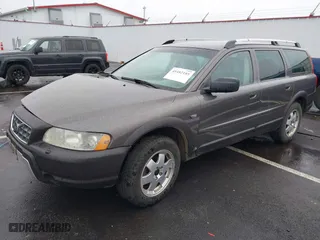 2006 Volvo XC70 with VIN YV4SZ592461221651, listed as a IAAI auction lot 41482185 with 150,201 mi miles. Bid and sale history available at carsss.com. Image 18.