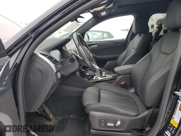2021 BMW X4 M40i z VIN 5UX2V5C06M9F70459, wystawiony jako Copart lot #87397614 z przebiegiem 35 233 mil mil oraz Szkoda całkowita • Salvage title. Historia ofert i sprzedaży dostępna na DreamBid. Obrazek 7.