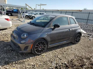 2015 FIAT 500 Abarth z VIN 3C3CFFFH7FT528128, wystawiony jako Copart lot #54179305 z przebiegiem 49 266 mil mil oraz Czysty tytuł • Clean title. Historia ofert i sprzedaży dostępna na DreamBid. Obrazek 1.