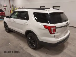 2017 Ford Explorer XLT z VIN 1FM5K8D83HGA30672, wystawiony jako IAAI lot #42209007 z przebiegiem 82 988 mil mil oraz . Historia ofert i sprzedaży dostępna na DreamBid. Obrazek 3.