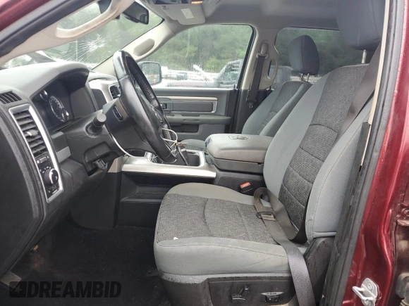 2019 Ram 1500 Big Horn z VIN 1C6RR7LT7KS632424, wystawiony jako Copart lot #58861105 z przebiegiem 82 390 mil mil oraz Czysty tytuł • Clean title. Historia ofert i sprzedaży dostępna na DreamBid. Obrazek 7.