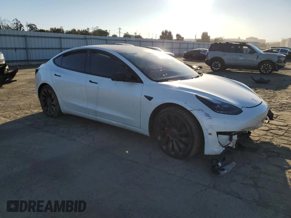 2023 Tesla Model 3 Performance z VIN 5YJ3E1EC3PF556807, wystawiony jako Copart lot #46990175 z przebiegiem Nie podano mil oraz Nie do naprawy • Non repairable. Historia ofert i sprzedaży dostępna na DreamBid. Obrazek 4.