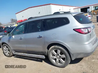 2016 Chevrolet Traverse LT with VIN 1GNKRGKD3GJ176589, listed as a IAAI auction lot 41489907 with 195,141 mi miles. Bid and sale history available at carsss.com. Image 14.