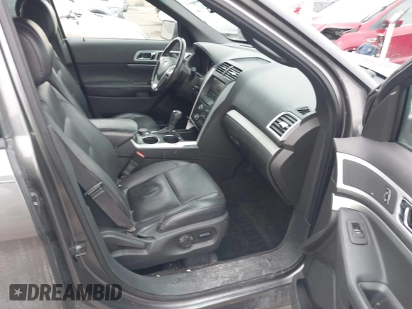 2011 Ford Explorer XLT with VIN 1FMHK8D84BGA89749, listed as a IAAI auction lot 41409288 with 171,938 mi miles and . Bid and sale history available at carsss.com. Image 5.
