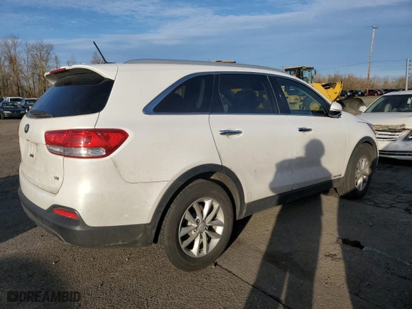 2016 Kia Sorento LX with VIN 5XYPGDA5XGG139858, listed as a Copart auction lot 47133465 with 91,178 mi miles and Salvage Title. Bid and sale history available at carsss.com. Image 3.
