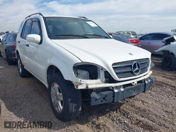 2004 Mercedes-Benz M 350 z VIN 4JGAB57E04A502211, wystawiony jako IAAI lot #39441932 z przebiegiem Nie podano mil oraz . Historia ofert i sprzedaży dostępna na DreamBid. Obrazek 1.