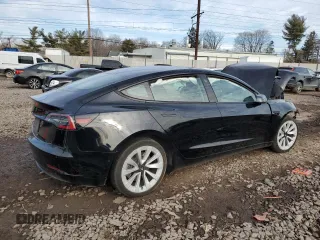 2022 Tesla Model 3 z VIN 5YJ3E1EA3NF288398, wystawiony jako Copart lot #46535375 z przebiegiem 89 968 mil mil oraz Szkoda całkowita • Salvage title. Historia ofert i sprzedaży dostępna na DreamBid. Obrazek 3.