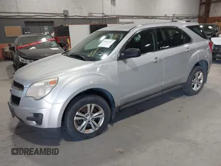 2013 Chevrolet Equinox LS z VIN 2GNFLCEK3D6226034, wystawiony jako IAAI lot #42163722 z przebiegiem 180 469 mil mil oraz . Historia ofert i sprzedaży dostępna na DreamBid. Obrazek 2.