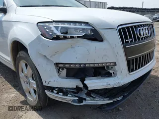 2015 Audi Q7 Premium Plus with VIN WA1LGAFE8FD017092, listed as a IAAI auction lot 42073593 with 105,593 mi miles and . Bid and sale history available at DreamBid. Image 6.