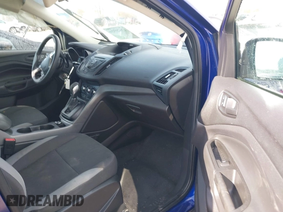2014 Ford Escape S с VIN 1FMCU0F73EUE07196, выставлен на аукционе IAAI как лот 42020522 с пробегом 59 301 миль миль и . История ставок и продаж доступна на DreamBid. Изображение 5.