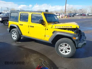 2021 Jeep Wrangler Unlimited Sport S with VIN 1C4HJXDG7MW769209, listed as a IAAI auction lot 41489629 with 37,782 mi miles. Bid and sale history available at carsss.com. Image 1.