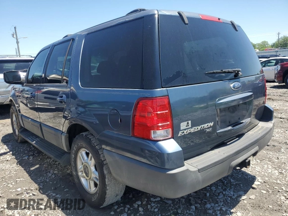 2003 Ford Expedition Special Service z VIN 1FMRU15W13LA27494, wystawiony jako Copart lot #58026365 z przebiegiem 230 893 mil mil oraz Szkoda całkowita • Salvage title. Historia ofert i sprzedaży dostępna na DreamBid. Obrazek 2.