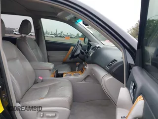 2008 Toyota Highlander Limited z VIN JTEEW44A082012238, wystawiony jako IAAI lot #42397895 z przebiegiem 277 400 mil mil oraz . Historia ofert i sprzedaży dostępna na DreamBid. Obrazek 5.