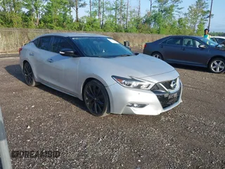 2017 Nissan Maxima SR z VIN 1N4AA6AP7HC371995, wystawiony jako IAAI lot #41530218 z przebiegiem 206 096 mil mil oraz . Historia ofert i sprzedaży dostępna na DreamBid. Obrazek 1.