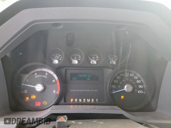 2013 Ford F-350 XL с VIN 1FT8W3DT5DEB73500, выставлен на аукционе Copart как лот 57123015 с пробегом 246 990 миль миль и Списание • Salvage title. История ставок и продаж доступна на DreamBid. Изображение 9.