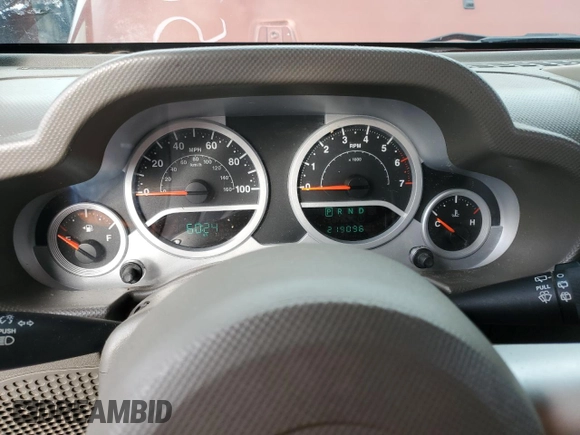 2008 Jeep Wrangler Unlimited Sahara with VIN 1J4GA59128L623399, listed as a Copart auction lot 56524545 with 219,096 mi miles and Clean Title. Bid and sale history available at DreamBid. Image 9.