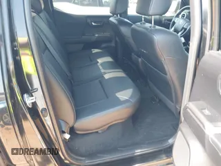2021 Toyota Tacoma SR с VIN 3TMCZ5AN3MM423247, выставлен на аукционе IAAI как лот 42031290 с пробегом 27 913 миль миль и . История ставок и продаж доступна на DreamBid. Изображение 8.