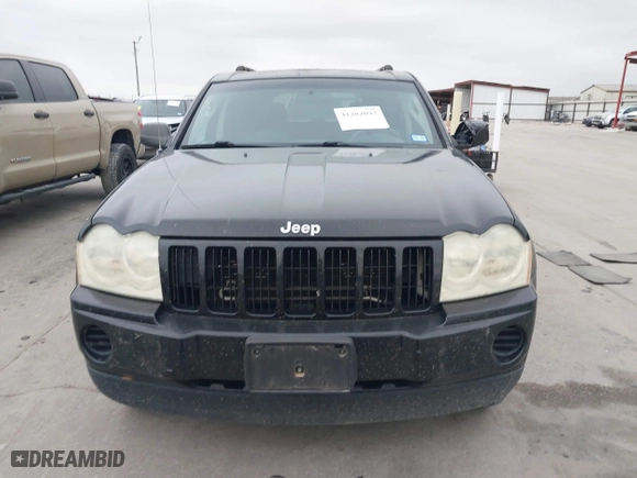 2006 Jeep Grand Cherokee Laredo with VIN 1J4GS48KX6C322538, listed as a IAAI auction lot 41282093 with 176,901 mi miles. Bid and sale history available at carsss.com. Image 12.