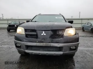 2005 Mitsubishi Outlander XLS with VIN JA4LX41F95U032183, listed as a Copart auction lot 49083555 with 159,392 mi miles and Salvage Title. Bid and sale history available at carsss.com. Image 5.