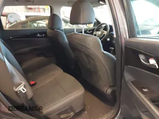 2019 Kia Sorento LX with VIN 5XYPGDA55KG556605, listed as a IAAI auction lot 42451151 with 83,171 mi miles and . Bid and sale history available at DreamBid. Image 8.