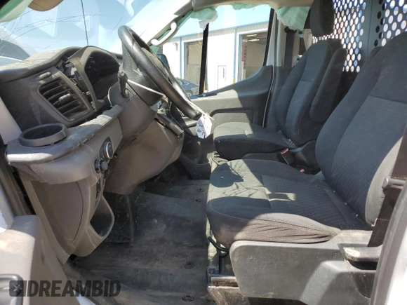 2023 Ford Transit Cargo z VIN 1FTBR1Y86PKB56878, wystawiony jako Copart lot #57893075 z przebiegiem 25 357 mil mil oraz Czysty tytuł • Clean title. Historia ofert i sprzedaży dostępna na DreamBid. Obrazek 7.