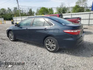 2015 Toyota Camry XLE with VIN 4T1BF1FK5FU072301, listed as a Copart auction lot 55166335 with 180,402 mi miles and Clean Title. Bid and sale history available at carsss.com. Image 2.