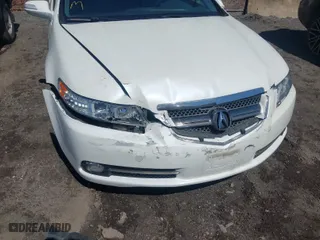 2007 Acura TL with VIN 19UUA66247A018775, listed as a IAAI auction lot 41848413 with 141,381 mi miles. Bid and sale history available at carsss.com. Image 6.