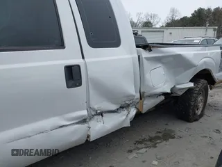 2012 Ford Super Duty F-250 SRW XL with VIN 1FT7X2A68CEB58554, listed as a IAAI auction lot 41366350 with 147,085 mi miles. Bid and sale history available at carsss.com. Image 6.