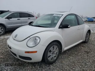2009 Volkswagen New Beetle Coupe S with VIN 3VWRW31CX9M504143, listed as a Copart auction lot 44986555 with 216,543 mi miles and Salvage Title. Bid and sale history available at carsss.com. Image 1.