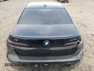 2023 BMW i7 xDrive60 z VIN WBY53EJ0XPCN41041, wystawiony jako Copart lot #47392304 z przebiegiem 5873 mil mil oraz . Historia ofert i sprzedaży dostępna na DreamBid. Obrazek 6.