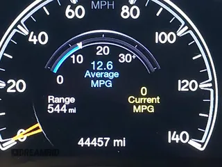 2020 Jeep Grand Cherokee Laredo z VIN 1C4RJFAG9LC325526, wystawiony jako IAAI lot #42609824 z przebiegiem 44 457 mil mil oraz . Historia ofert i sprzedaży dostępna na DreamBid. Obrazek 15.