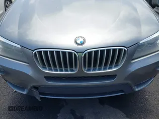 2014 BMW X3 xDrive28i z VIN 5UXWX9C57E0D16232, wystawiony jako IAAI lot #42379667 z przebiegiem 179 707 mil mil oraz . Historia ofert i sprzedaży dostępna na DreamBid. Obrazek 6.