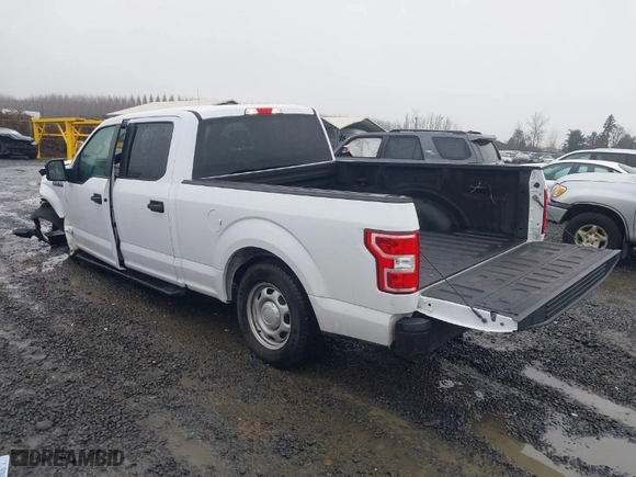 2018 Ford F-150 XL with VIN 1FTEW1CP7JKD60682, listed as a IAAI auction lot 41470929 with 85,969 mi miles. Bid and sale history available at carsss.com. Image 3.