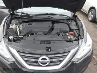 2018 Nissan Altima 2.5 SL with VIN 1N4AL3AP5JC208275, listed as a IAAI auction lot 41368381 with 203,439 mi miles. Bid and sale history available at carsss.com. Image 10.