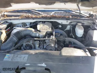 2003 Chevrolet Silverado 2500HD LS with VIN 1GCHK23113F221752, listed as a IAAI auction lot 41540935 with 414,826 mi miles. Bid and sale history available at carsss.com. Image 10.