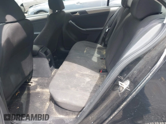 2015 Volkswagen Jetta SE with VIN 3VWD17AJ0FM230753, listed as a IAAI auction lot 42680472 with 144,734 mi miles and . Bid and sale history available at DreamBid. Image 8.