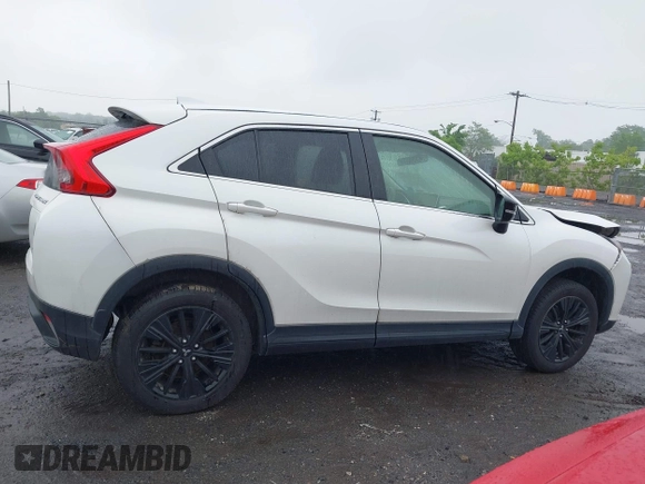 2019 Mitsubishi Eclipse Cross LE z VIN JA4AT4AA4KZ020416, wystawiony jako IAAI lot #42320941 z przebiegiem 123 560 mil mil oraz . Historia ofert i sprzedaży dostępna na DreamBid. Obrazek 13.
