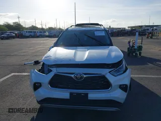 2023 Toyota Highlander L with VIN 5TDKDRAH8PS009638, listed as a IAAI auction lot 42544860 with Not provided miles and . Bid and sale history available at DreamBid. Image 12.