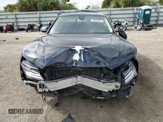 2015 Audi A8 4.0T with VIN WAUJ2AFD5FN013267, listed as a Copart auction lot 39065654 with 64,541 mi miles and . Bid and sale history available at DreamBid. Image 5.
