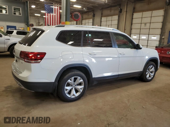 2018 Volkswagen Atlas Launch Edition with VIN 1V2BR2CA9JC508223, listed as a Copart auction lot 48465525 with 60,219 mi miles and Salvage title. Bid and sale history available at DreamBid. Image 3.