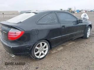 2002 Mercedes-Benz C 230/260/280/320 with VIN WDBRN47J82A263315, listed as a IAAI auction lot 41431146 with Not Provided miles and . Bid and sale history available at DreamBid. Image 4.