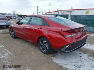 2025 Hyundai Elantra SEL Sport with VIN KMHLM4DG4SU880790, listed as a IAAI auction lot 41391091 with 2,041 mi miles. Bid and sale history available at carsss.com. Image 3.