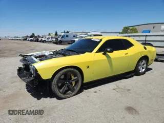 2021 Dodge Challenger R/T Scat Pack Widebody z VIN 2C3CDZFJ8MH594266, wystawiony jako Copart lot #56887575 z przebiegiem 28 748 mil mil oraz Szkoda całkowita • Salvage title. Historia ofert i sprzedaży dostępna na DreamBid. Obrazek 1.