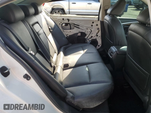 2019 Infiniti Q50 Luxe with VIN JN1EV7AP2KM515513, listed as a Copart auction lot 59893895 with 124,644 mi miles and Salvage title. Bid and sale history available at DreamBid. Image 10.