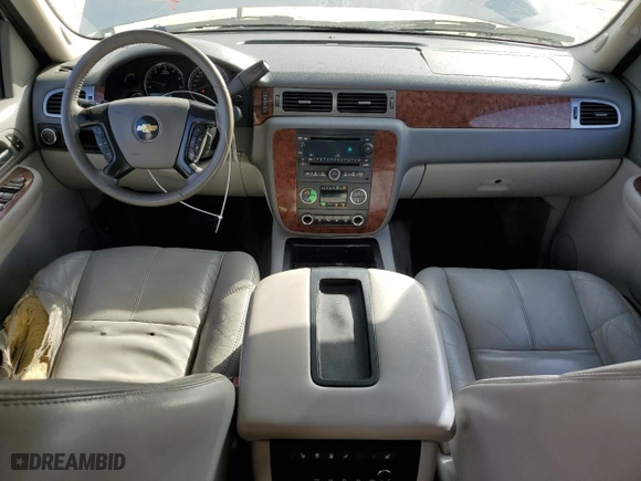 2007 Chevrolet Suburban LS with VIN 3GNFC16087G116204, listed as a Copart auction lot 85556284 with 212,001 mi miles and Salvage Title. Bid and sale history available at carsss.com. Image 8.