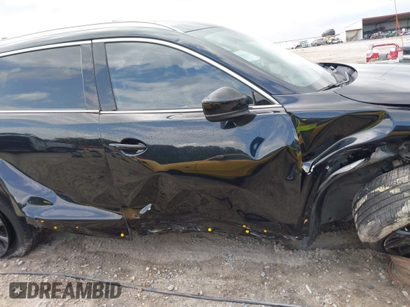 2022 Mazda CX-9 Touring Plus z VIN JM3TCBAYXN0613830, wystawiony jako IAAI lot #41942849 z przebiegiem 50 193 mil mil oraz . Historia ofert i sprzedaży dostępna na DreamBid. Obrazek 14.